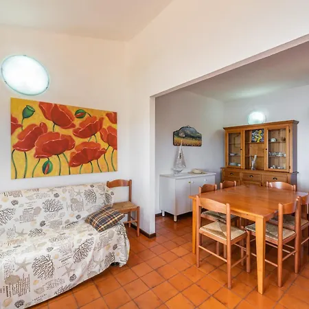 Daire Accu Is Prezzus C Fronte Mare Villasimius