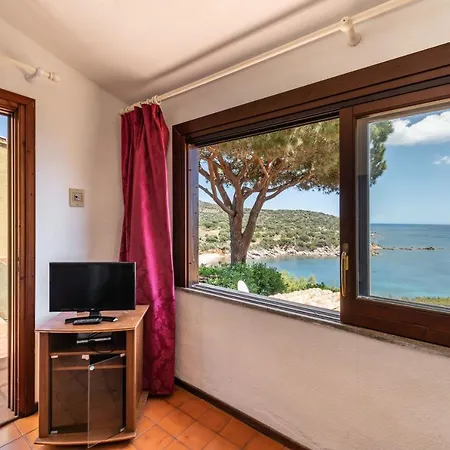 Accu Is Prezzus C Fronte Mare 公寓