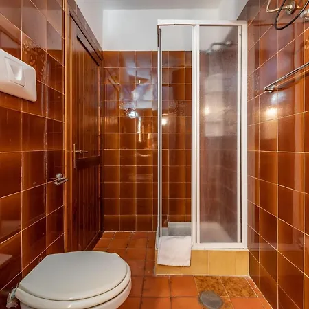 Accu Is Prezzus C Fronte Mare *