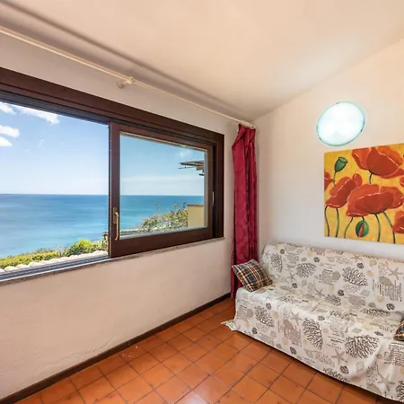 Appartamento Accu Is Prezzus C Fronte Mare Villasimius