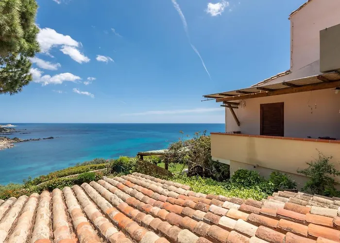Accu Is Prezzus C Fronte Mare Appartement Villasimius